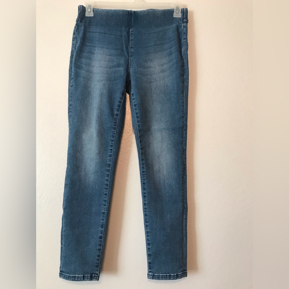 Soft Surroundings light Blue Skinny Pull-on Stretch Jeans with Wide Waist Band